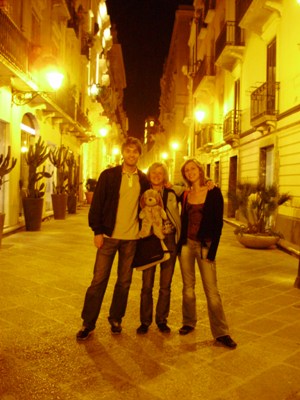 Filippo, Miś, ja i Ania w Trapani